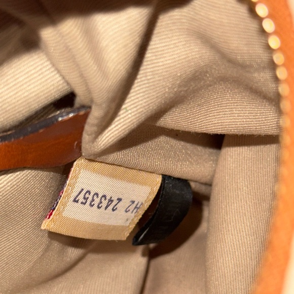 Vintage dooney and bourke weather leather collection - Picture 9 of 9